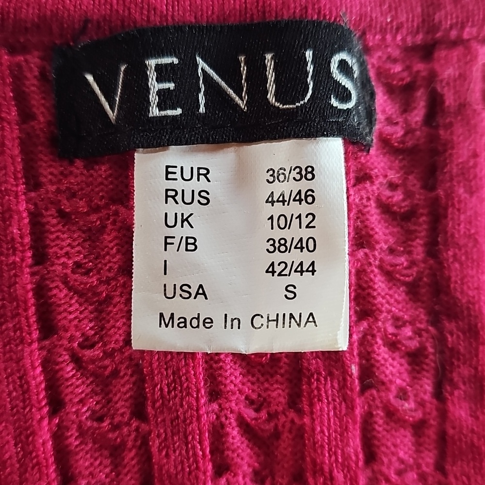 VENUS Cable Knit Split-Neck Sweater - Raspberry Red - Picture 3 of 6